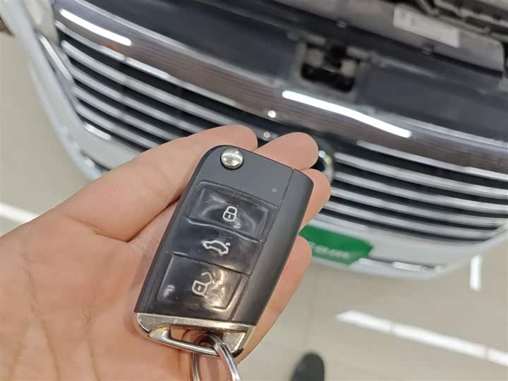 Фото 9 - Volkswagen Lavida