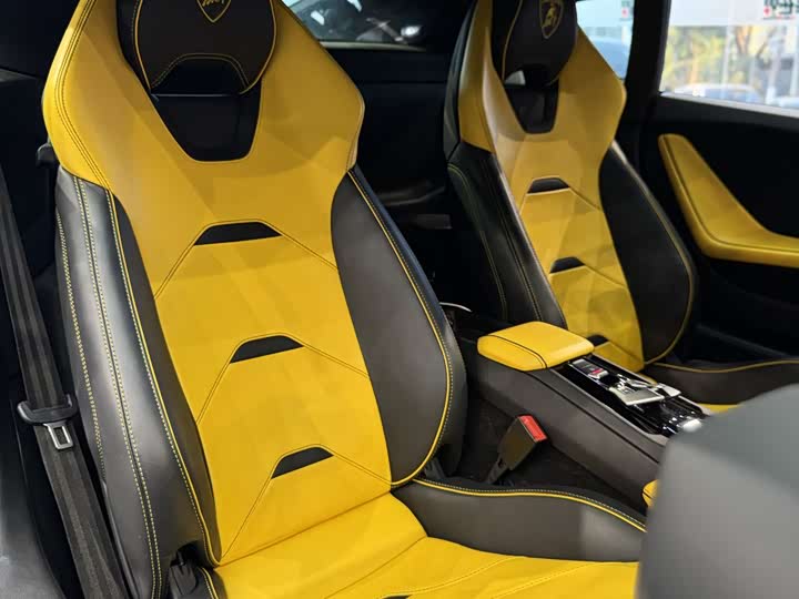 Фото 6 - Lamborghini Huracán