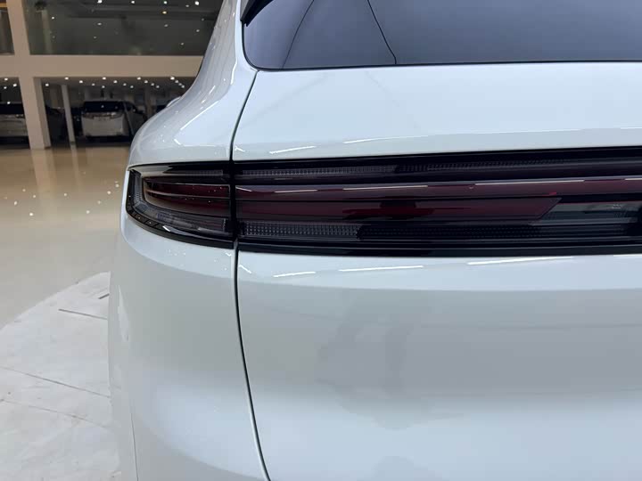 Фото 8 - Porsche Cayenne