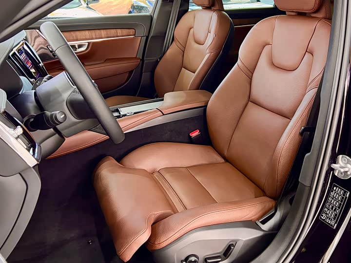 Фото 6 - Volvo S90