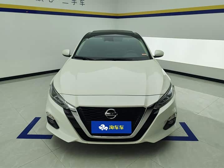 Фото 2 - Nissan Teana