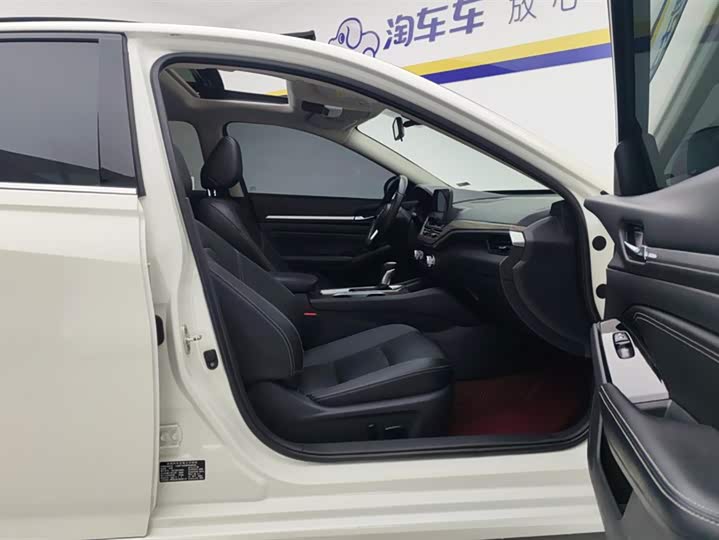 Фото 8 - Nissan Teana