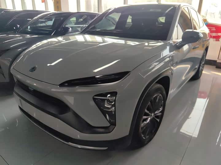 Фото 2 - Nio EC6