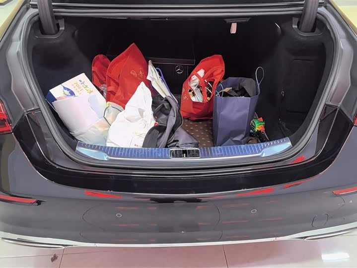 Фото 4 - Mercedes-Benz S-Class