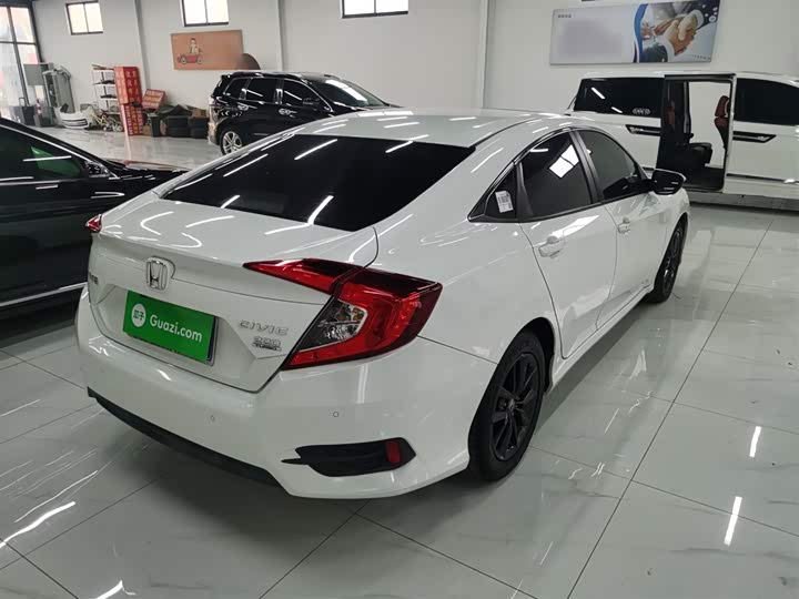 Фото 7 - Honda Civic