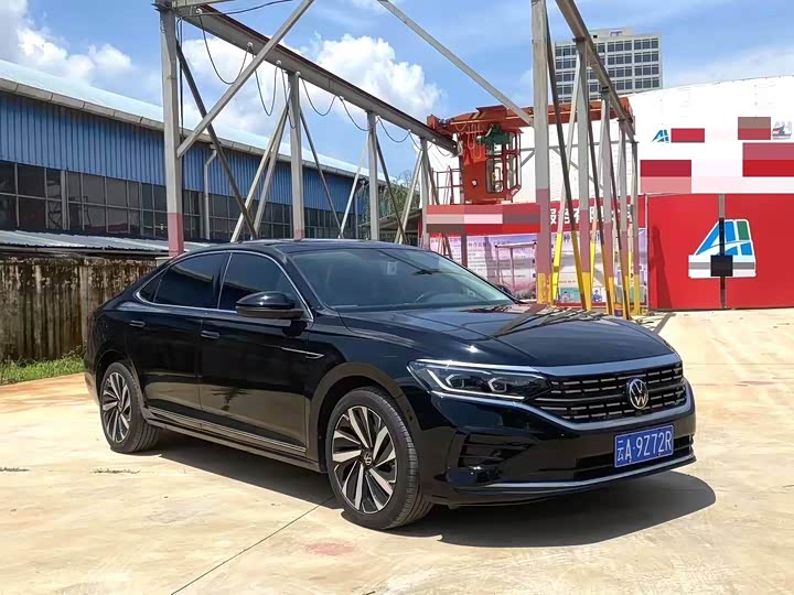 Фото 3 - Volkswagen Passat