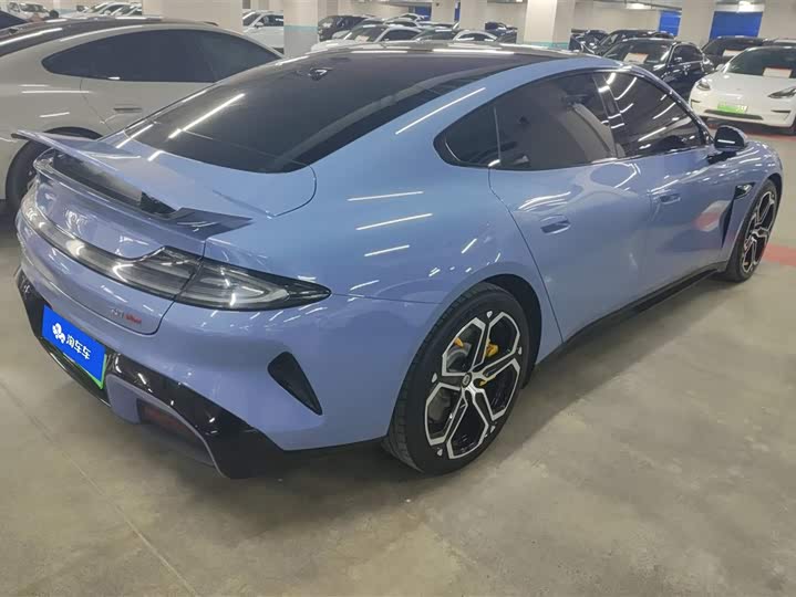 Фото 3 - Xiaomi SU7