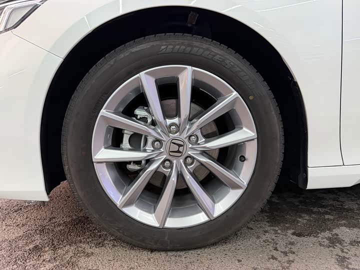 Фото 5 - Honda Accord