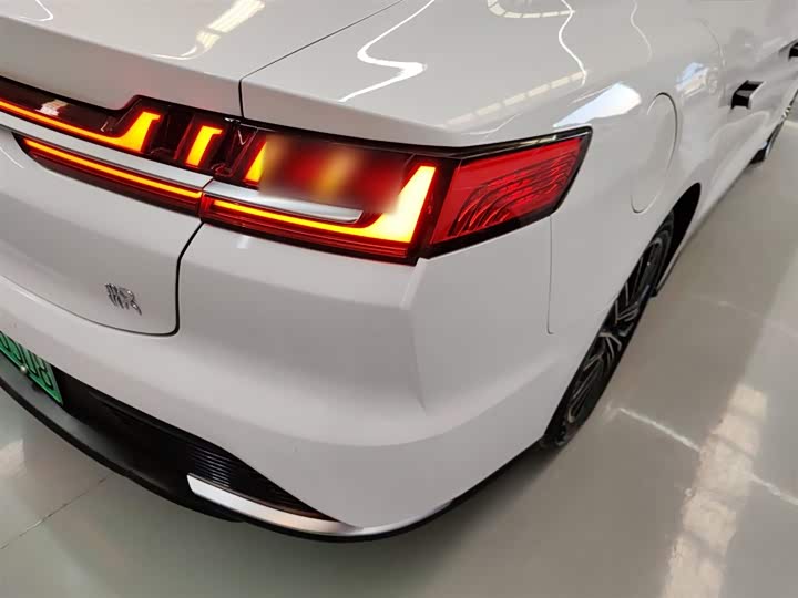 Фото 8 - BYD Han