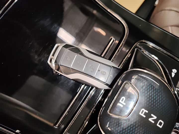 Фото 9 - BYD Han