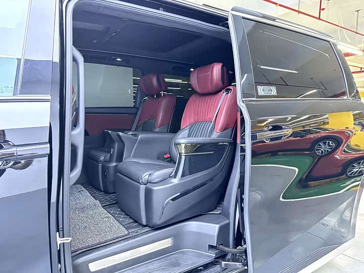 Фото 9 - GAC Trumpchi M8