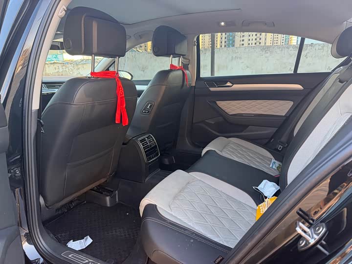 Фото 5 - Volkswagen Magotan