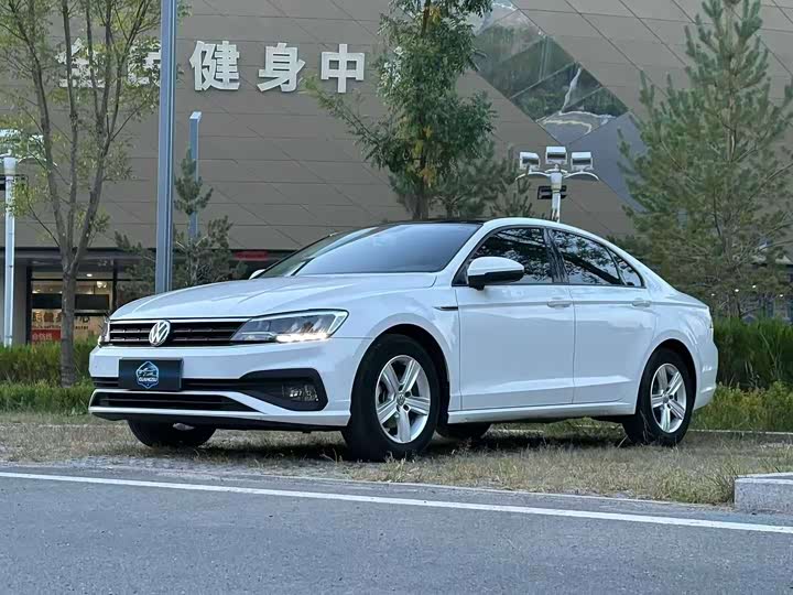 Фото 1 - Volkswagen Lamando L