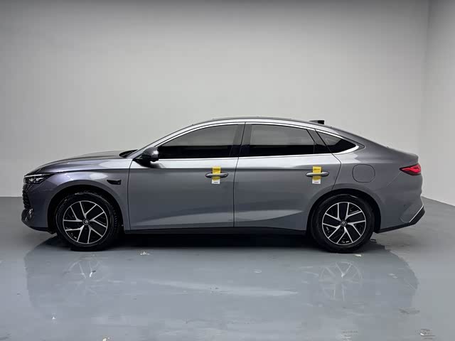 Фото 7 - BYD Qin L