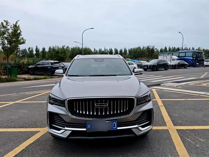 Фото 2 - Geely Monjaro