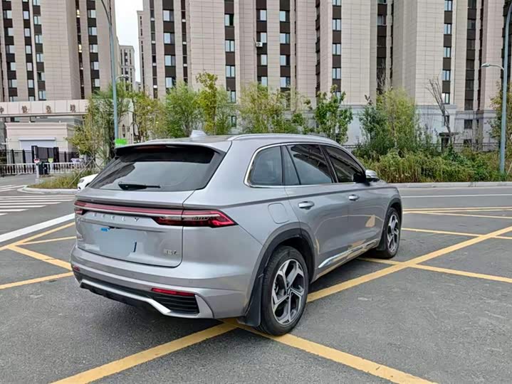 Фото 3 - Geely Monjaro