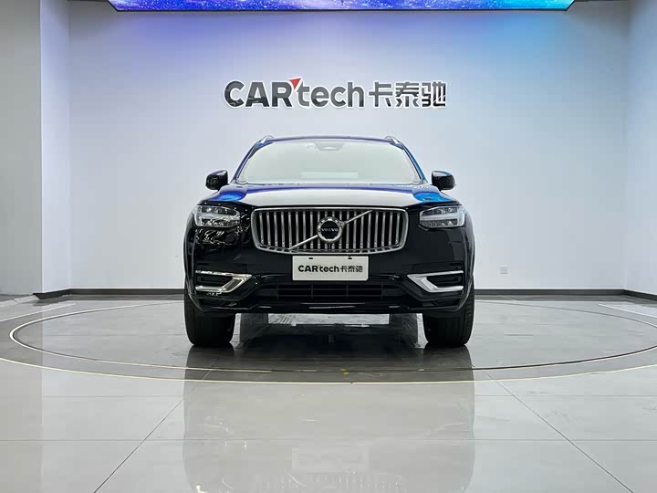 Фото 2 - Volvo XC90