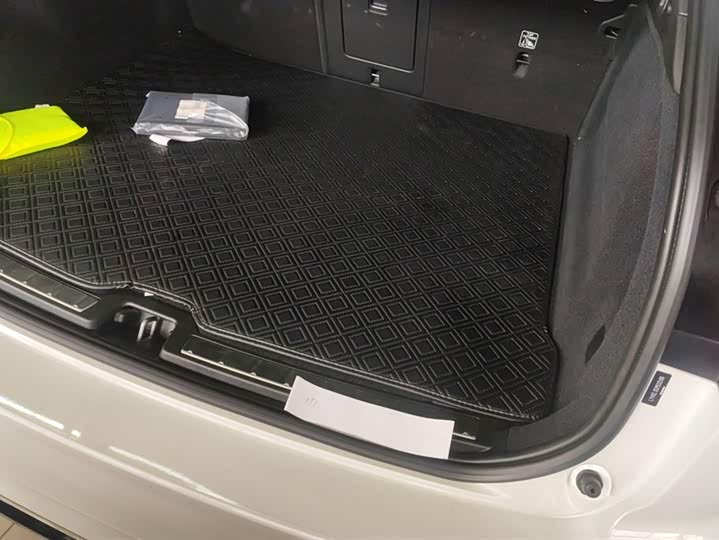 Фото 4 - Volvo XC60