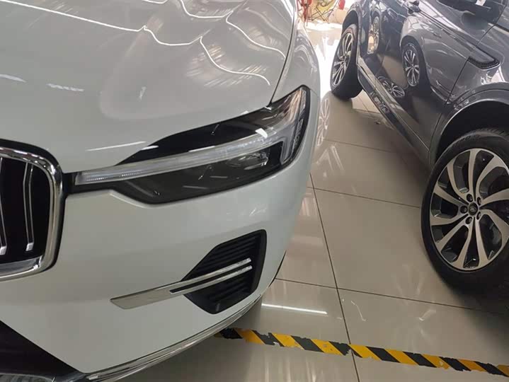 Фото 5 - Volvo XC60