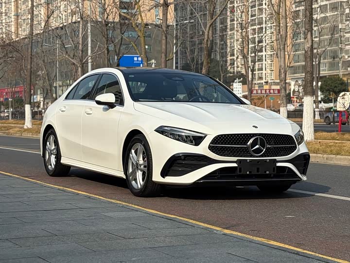 Фото 3 - Mercedes-Benz A-Class