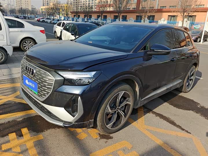 Фото 1 - Audi Q4 e-tron