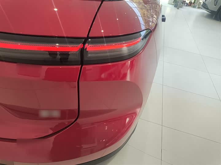 Фото 8 - Nio ES6