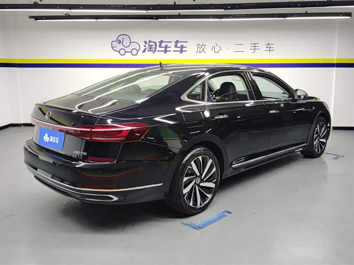 Фото 3 - Volkswagen Passat