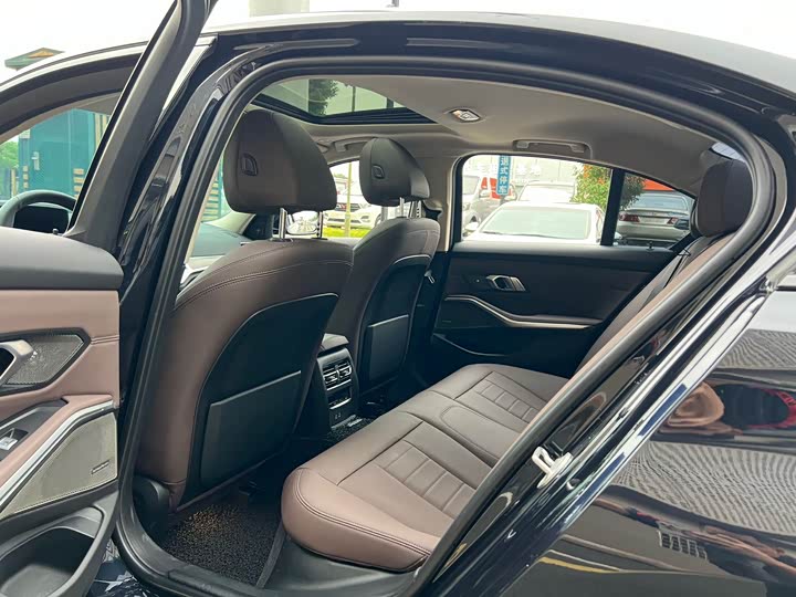 Фото 6 - BMW 3 Series