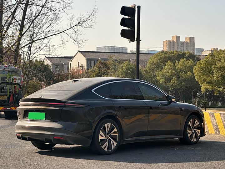 Фото 7 - Nio ET5