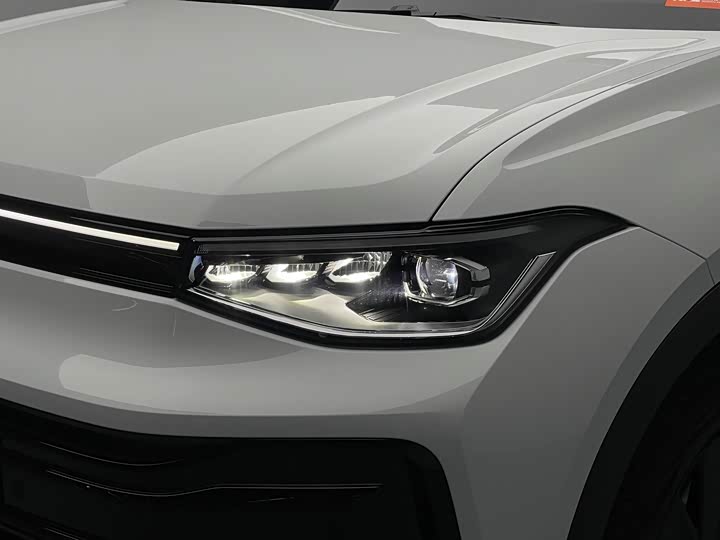 Фото 6 - Volkswagen Tharu