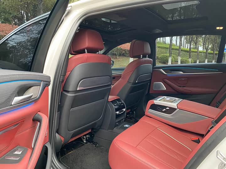 Фото 6 - BMW 5 Series