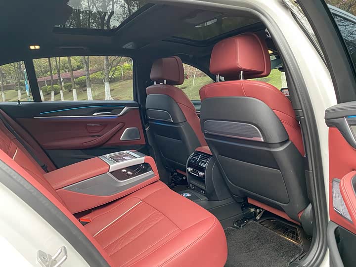 Фото 8 - BMW 5 Series