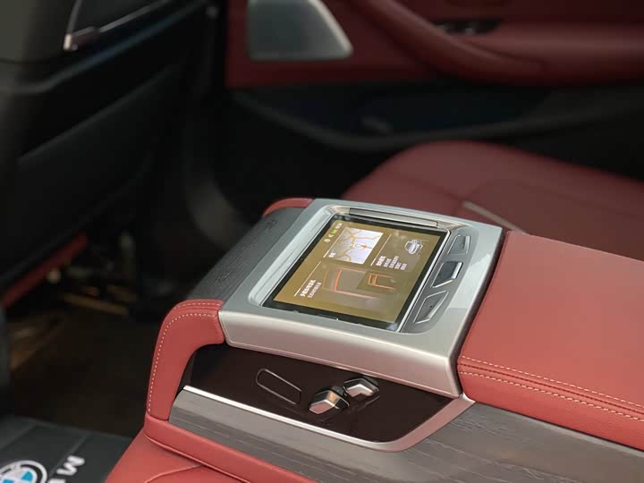 Фото 9 - BMW 5 Series