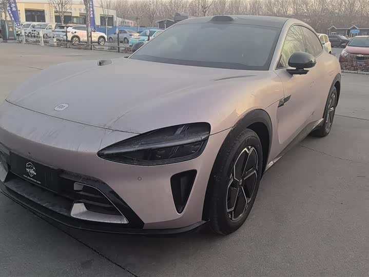 Фото 1 - Xiaomi YU7