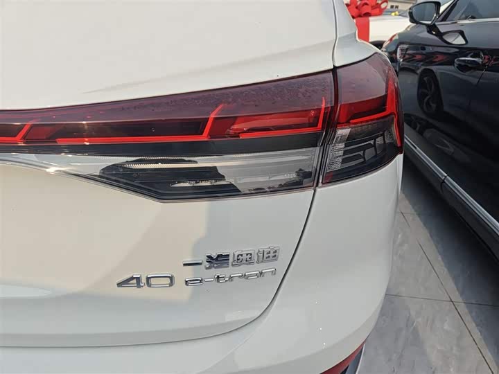 Фото 8 - Audi Q4 e-tron