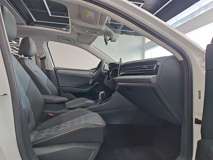 Фото 9 - Volkswagen Sagitar L