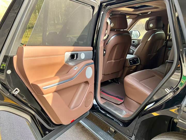 Фото 8 - Tank 700 Hybrid