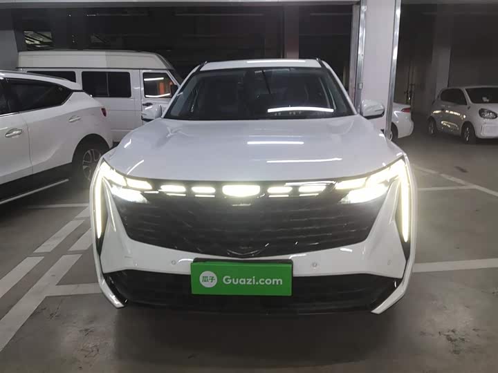 Фото 3 - Geely Atlas L