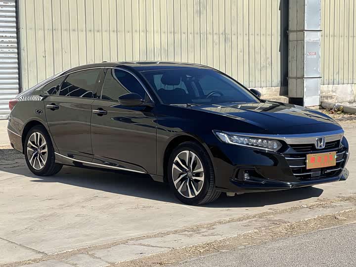 Фото 3 - Honda Accord