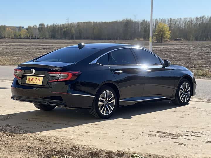 Фото 5 - Honda Accord