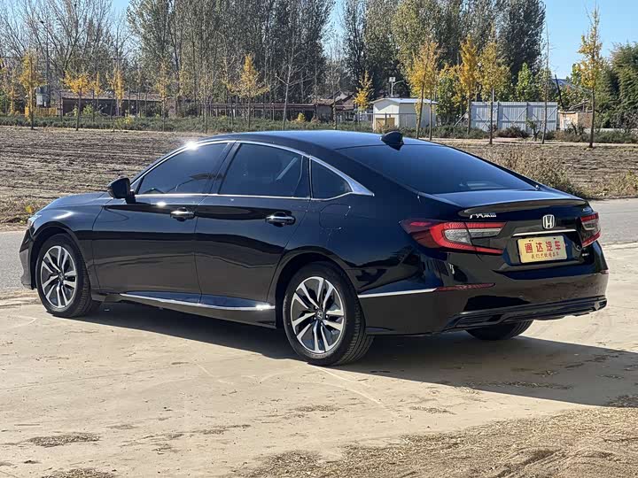 Фото 6 - Honda Accord