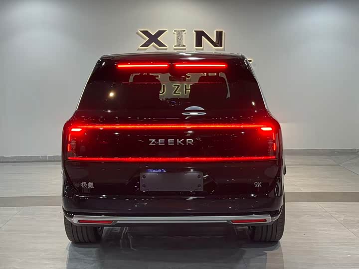 Фото 5 - Zeekr 9X