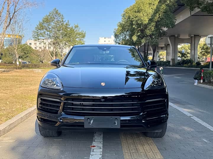 Фото 2 - Porsche Cayenne