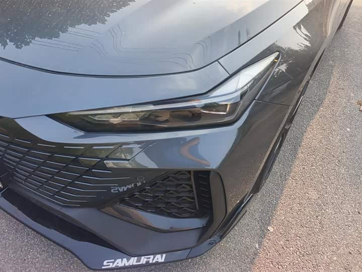 Фото 5 - Changan UNI-V