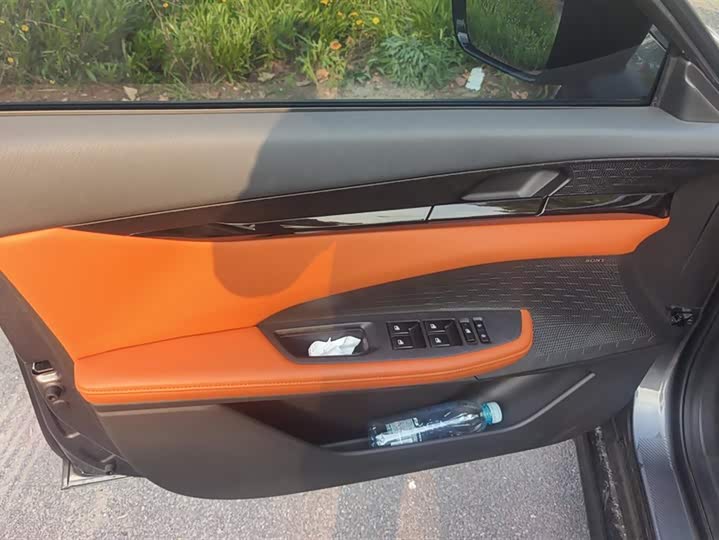 Фото 7 - Changan UNI-V