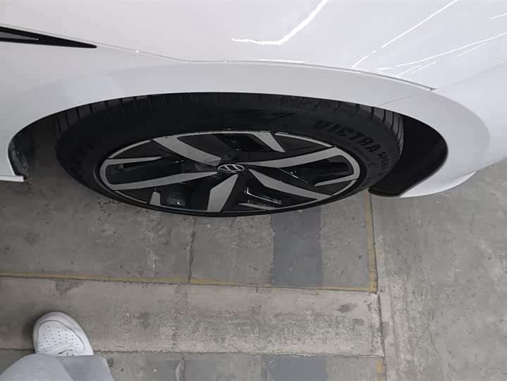 Фото 6 - Volkswagen Lamando L