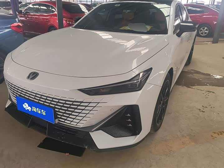 Фото 1 - Changan UNI-V