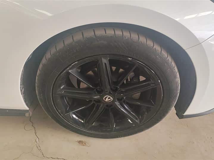 Фото 6 - Changan UNI-V