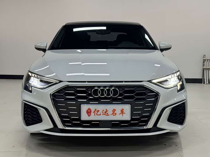 Фото 2 - Audi A3