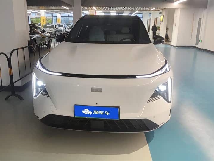 Фото 2 - Geely Galaxy L7